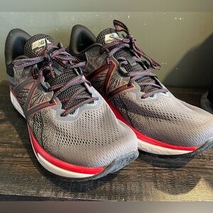 Men’s New Balance Athletic Shoes Size 13